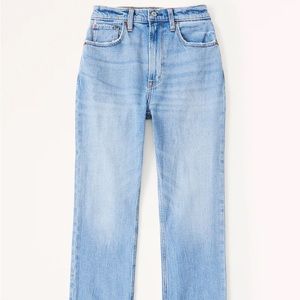 Abercrombie Curve Love Ultra High Rise Ankle Straight Jean Light Wash